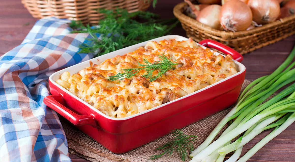 Запеканка из макарон с курицей и сыром в духовке