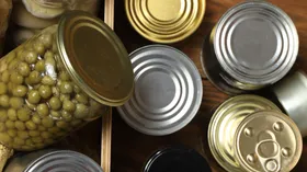 Какие вмятины на консервных банках опасны — стало понятно, когда продукт проще выбросить