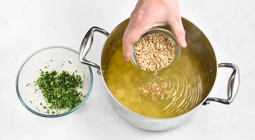 Куриный суп с овсяными хлопьями