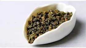 Ученые узнали, какой чай потенциально защищает от деменции и диабета