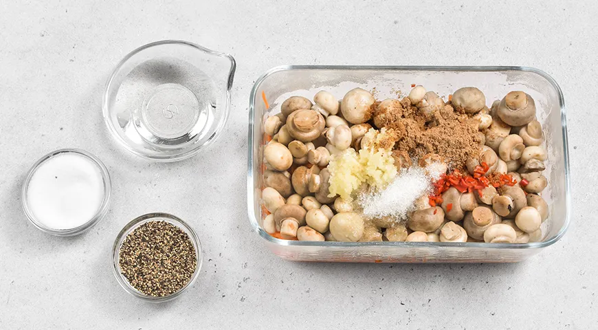 Маринованные шампиньоны с морковью по-корейски