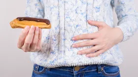 Почему после обеда или ужина всегда остается место для сладкого? Парадокс объяснила эндокринолог