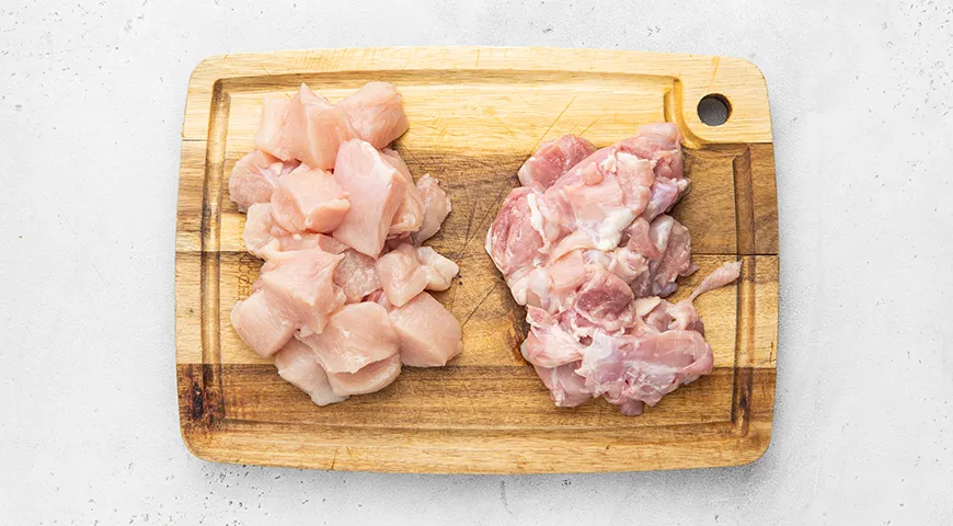 Гуляш из курицы с подливкой