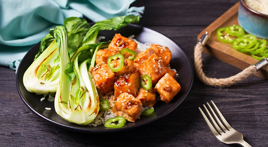 Лосось терияки с пак-чой и рисом