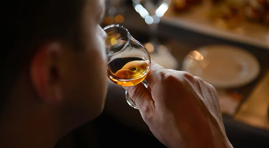 Более дорогой алкоголь не просто сладкий или крепкий, он сложный и многослойный