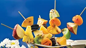 Фруктовый шашлык