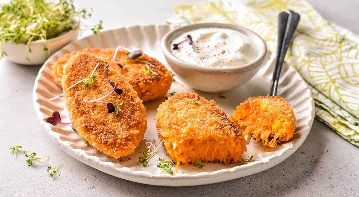 Морковные котлеты с сыром и манкой