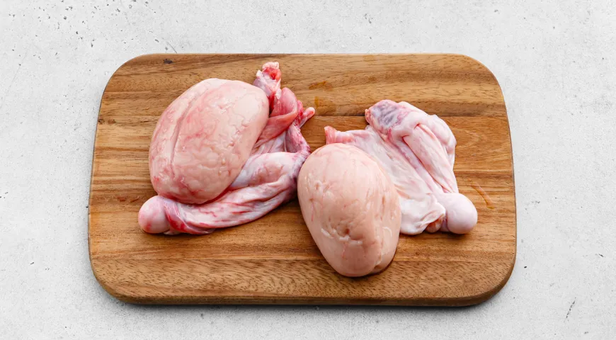 Тушеные бычьи яйца