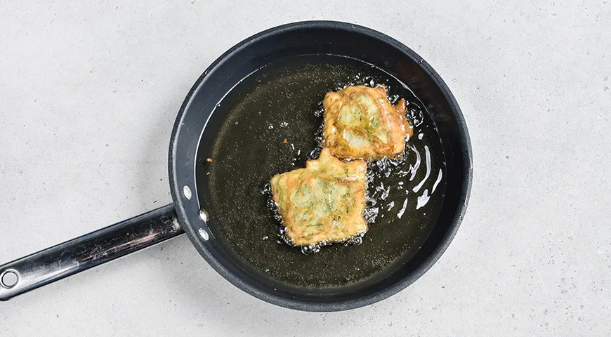 Жареная рыба в сметанном кляре