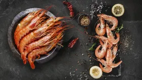 Легко и быстро: как готовить креветки и лангустины