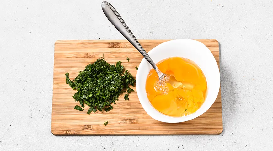 Пшенный суп с яичной паутинкой