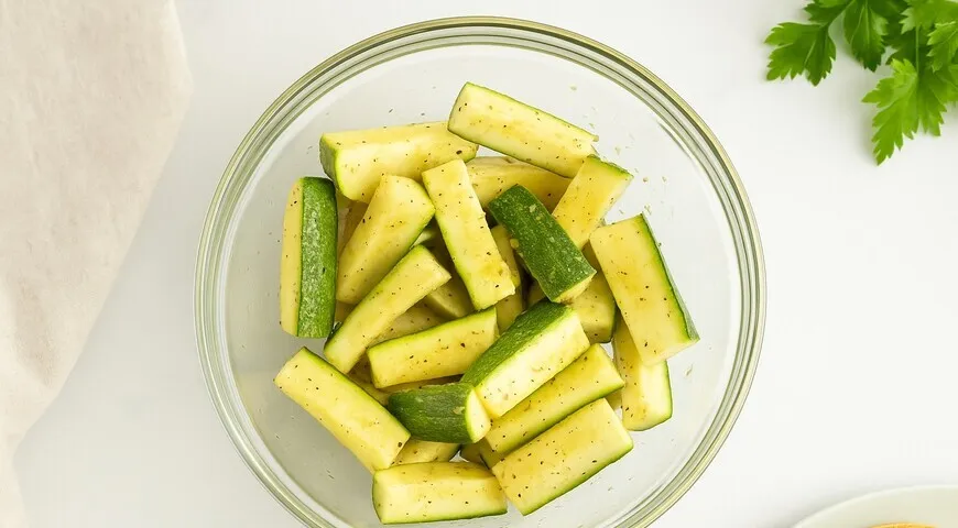 Кабачки в аэрогриле