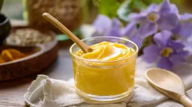 На сковороде не горит: как сделать топленое масло дома