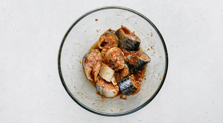 Скумбрия на пару в мультиварке