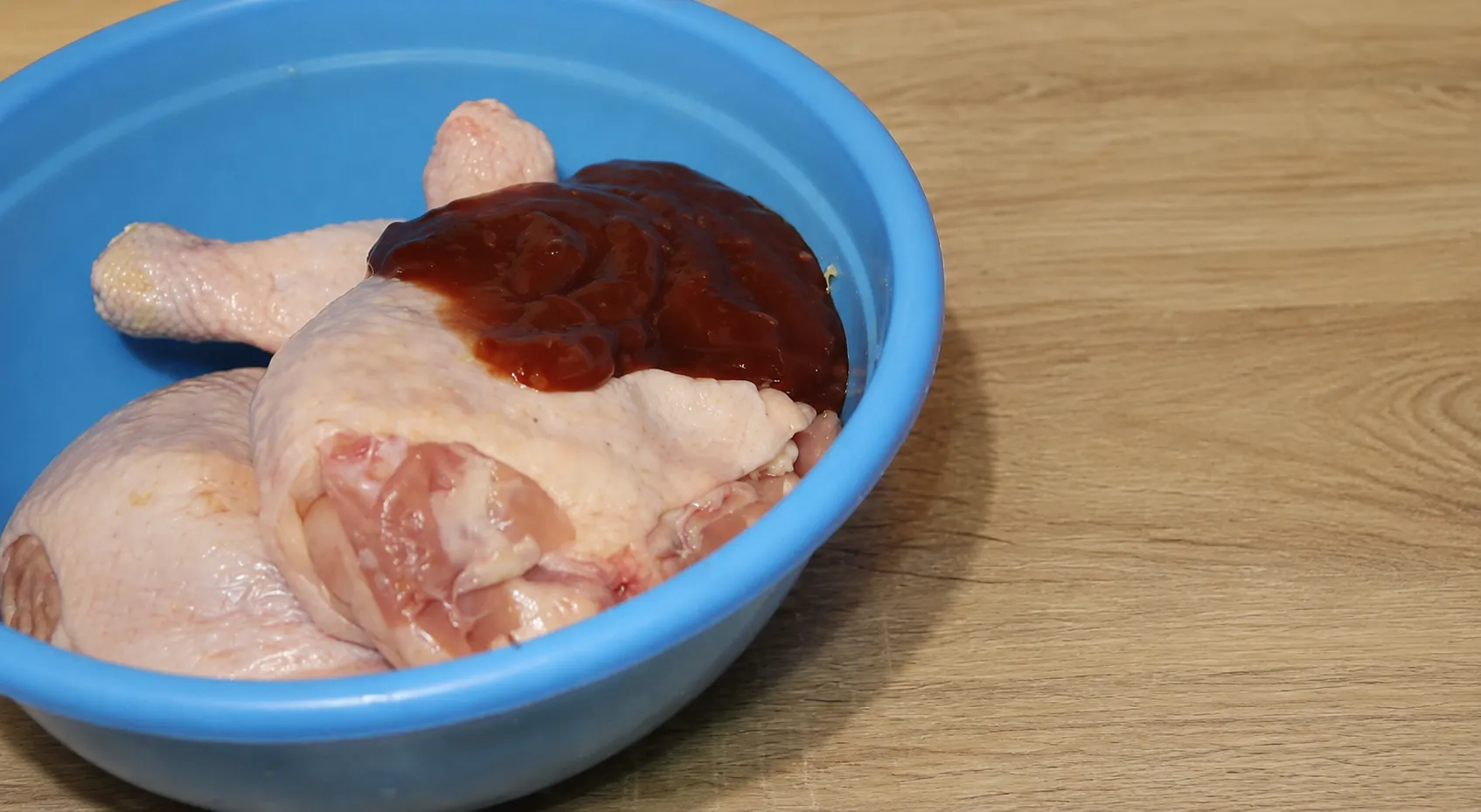 Куриные окорочка, запеченные в кетчупе