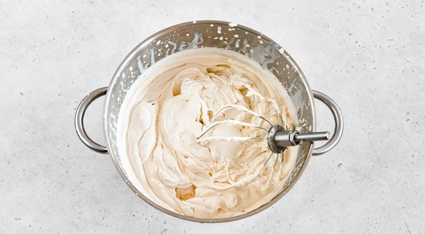 Торт Карамельная девочка