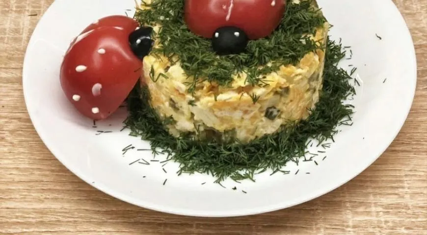 Салат Обжорка с курицей и солеными огурцами: рецепт с фото пошагово :: Еда :: bytovuha52.ru