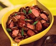 Рецепты с колбасой, фасолью и бобами