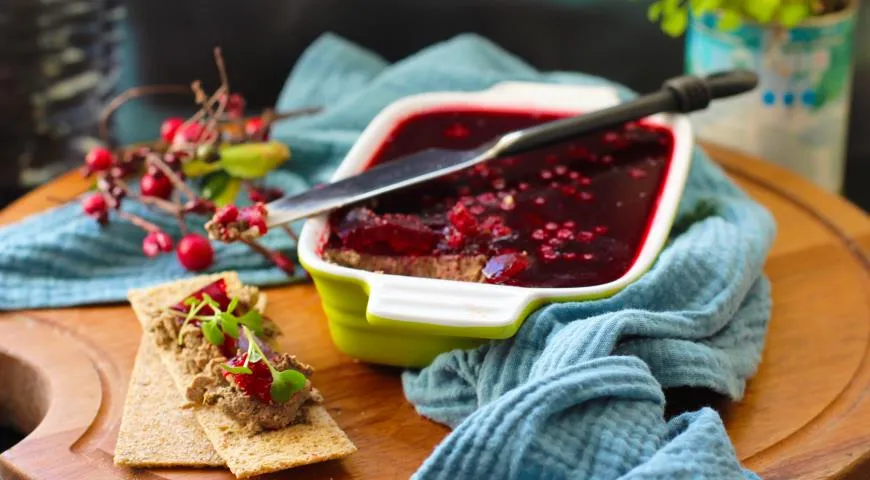 Паштет из куриной печени с апельсиновым желе