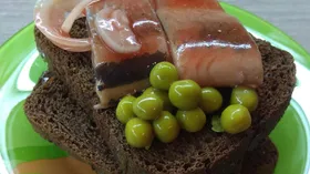 Селёдка в томатном маринаде