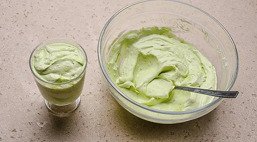 Мусс из авокадо с шоколадом