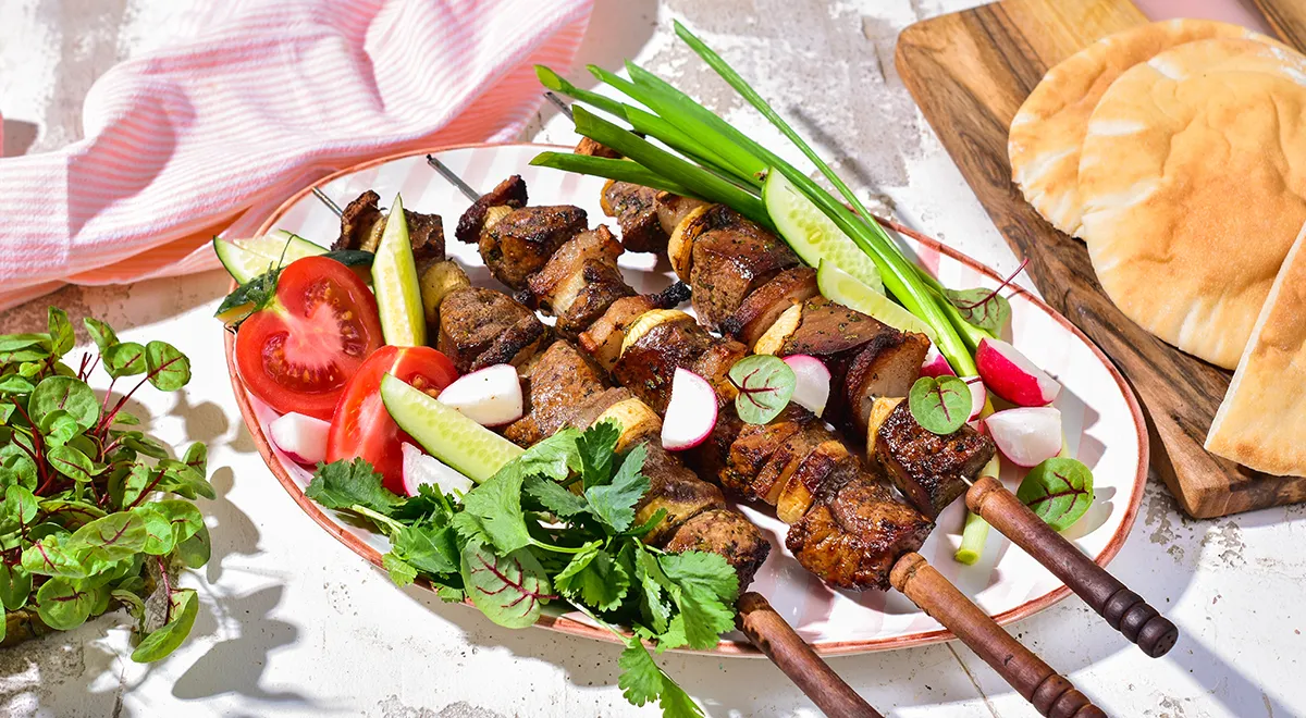 Рецепт шашлыка из свиной печенки на мангале