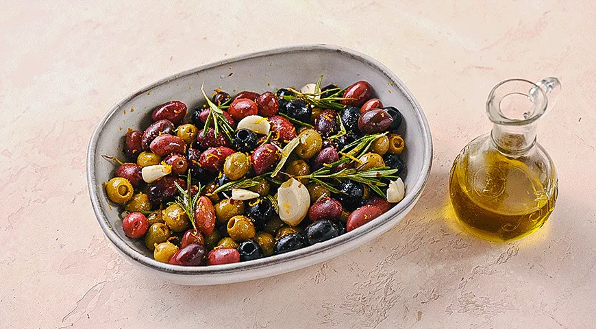 Теплая закуска из оливок