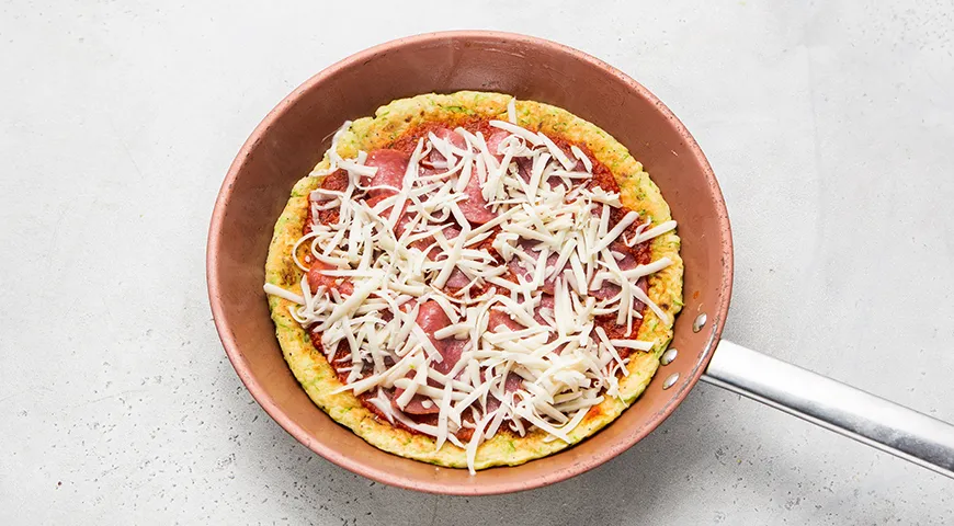 Пицца из кабачков на сковороде