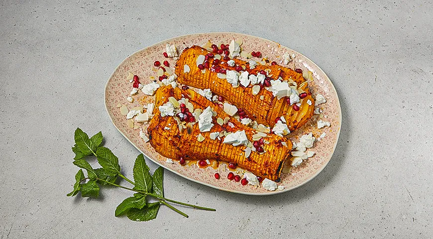 Острая тыква с брынзой и миндалем