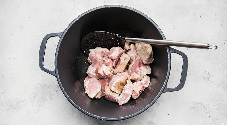 Шурпа из свинины на костре