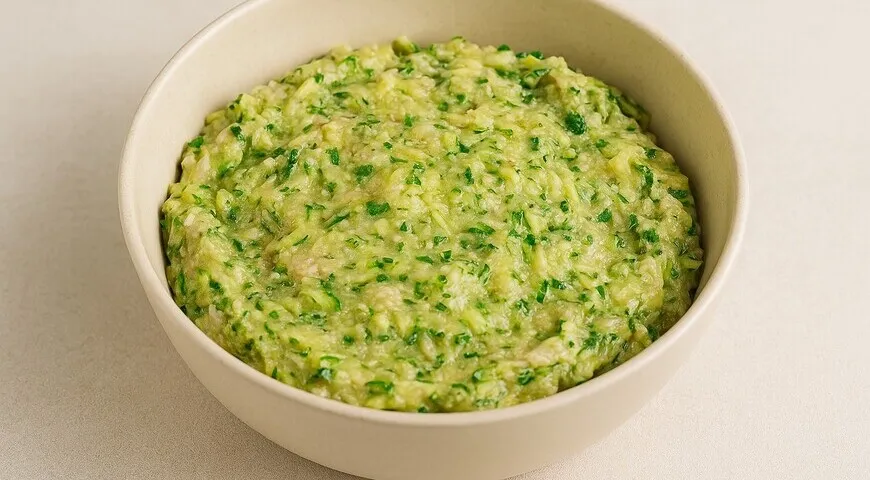 Кабачково-куриные оладьи