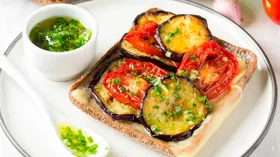 Бутерброды с баклажаном