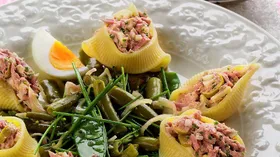 Ракушки, фаршированные кремом из тунца