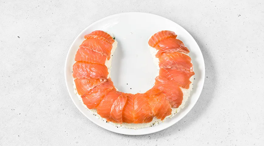 Новогодний салат «Подкова на счастье»