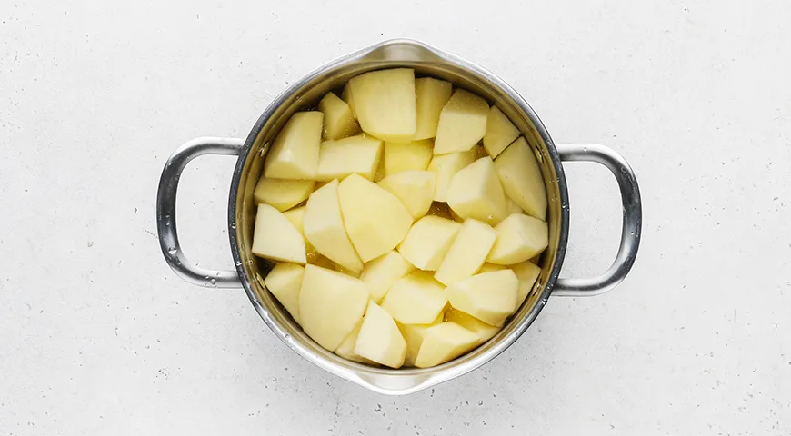 Картофельная запеканка с сосисками и сыром