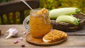 Икра овощная с соусами