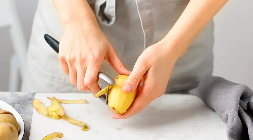 Из картофеля в Беларуси готовят драники, колдуны, бабку, комовики