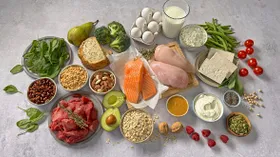 Белковая диета: помогает ли похудеть, какие продукты включить и кому она противопоказана — отвечает нутрициолог