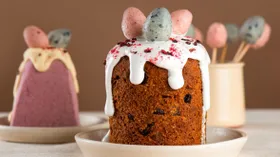 Украшение куличей на Пасху: идеи декора от абрикосовой глазури до цветов из маршмэллоу