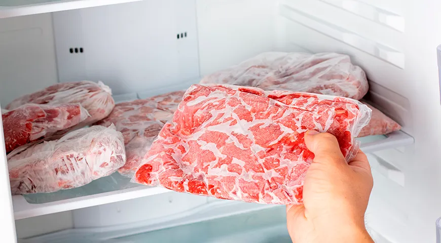 В морозильной камере говяжий фарш можно хранить до 4 месяцев
