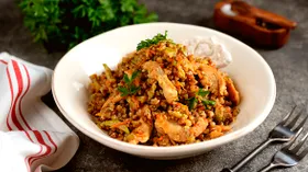 Гречка с курицей в рукаве в духовке