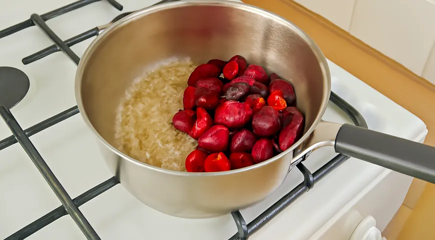 Кетчуп из алычи