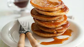 Блюдо из теста с хлебобулочными изделиями