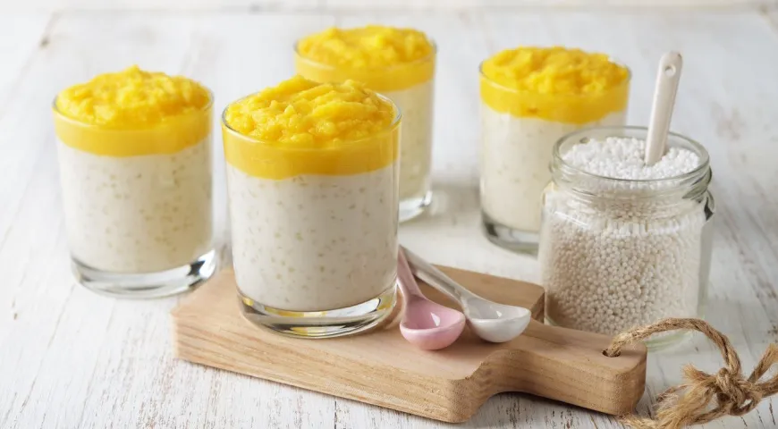 Пудинг с тапиокой и пюре из манго