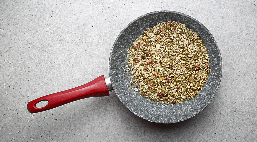 Ореховая смесь для салата