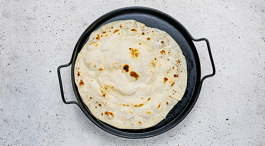 Слоеная лепешка по-адыгейски