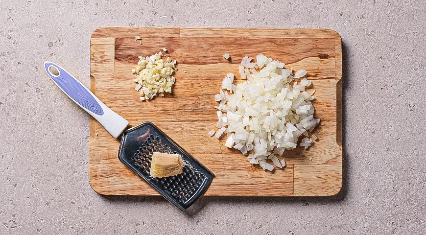 Гречневое карри с кешью и шпинатом