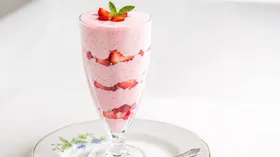 Молочный коктейль с клубникой