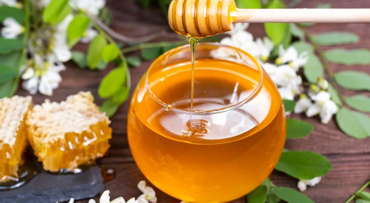 Будьте осторожны: кому нельзя есть мед ни в коем случае