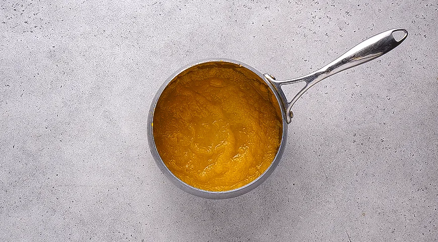 Курица с тыквенным соусом и пастой